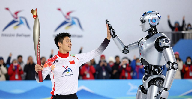 小帅智能机器人好吗_乐聚人形机器人技术适配_开源鸿蒙人形机器人夸父